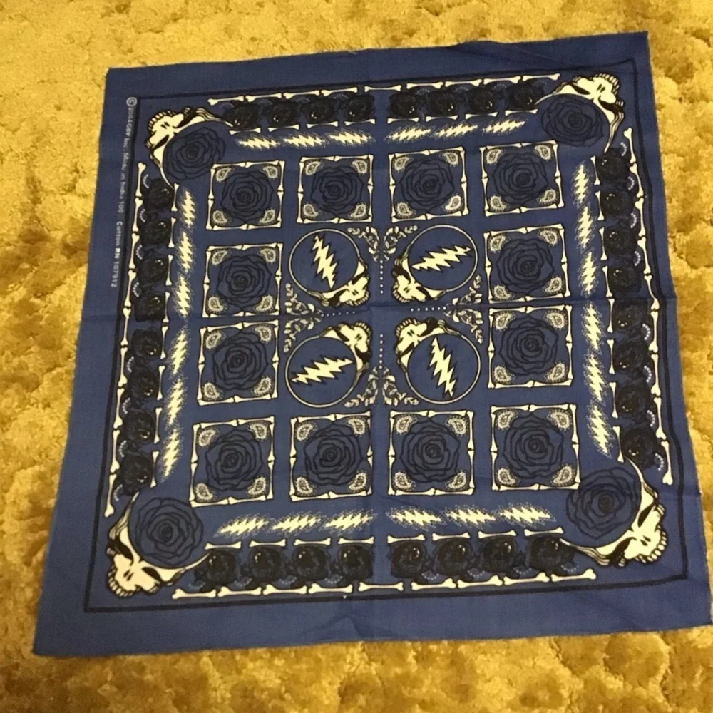 Blue steal your face n bolt nwot bandana